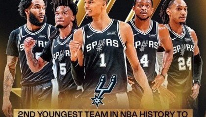 开云体育在线-NBA官方：马刺成历史第二年轻总决赛球队，向第六冠发起冲击