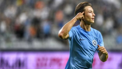 安永佳：去年客场战申花我印象最深，深圳很国际化爱在这打高尔夫