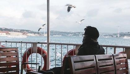 傅亚雨：从谷底向上攀爬的新中超